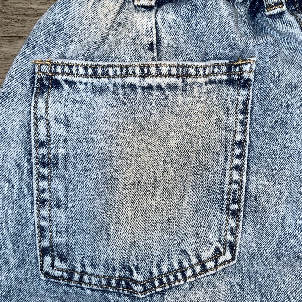Jeans - Picture 5 of 5